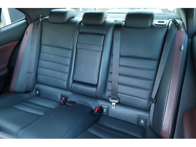 遠方からの購入は不安と言う方にも当社の提案する保証はロードサービス等も付いた全国のディーラーや認証工場で対応可能です！ご予算やプランに応じて最長３年までご用意しております♪