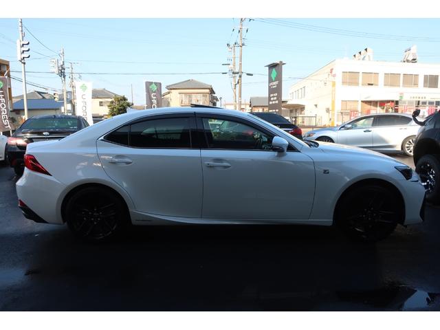 純正ドアバイザー装備になります☆