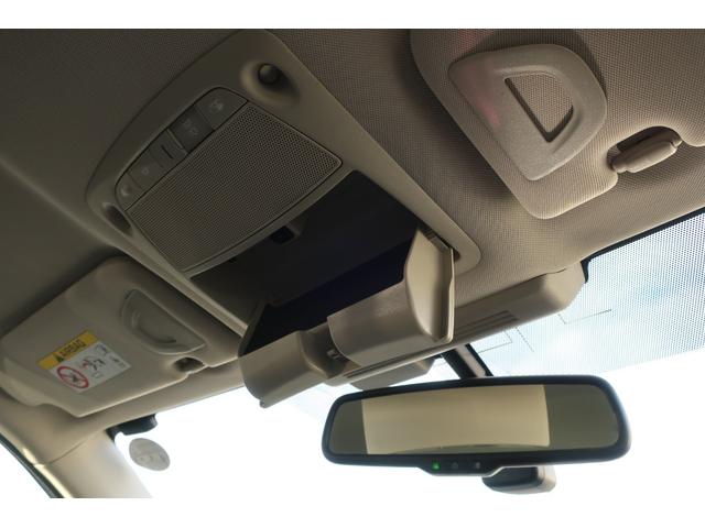 スカイライン ３５０ＧＴ　ＦＯＵＲ　ハイブリッド　タイプＳＰ　黒本革シート　ＢＯＳＥサウンド　パドルシフト　ＯＰカラー　１９インチＡＷ　インテリジェントクルーズＣ　エマージェンシーＢ　ブラインドスポットＭ　アラウンドビューＭ　シートヒーター　前後ソナー　４ＷＤ（21枚目）