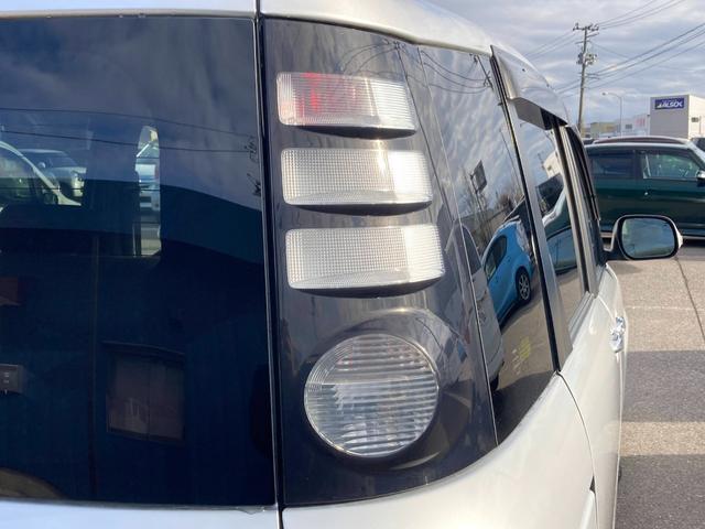 Ｘリミテッド　保障付　禁煙車　純正アルミホイール　フォグランプ　キーレスエントリー　両側スライドドア　３列シート　ＡＢＳ　ドアバイザー　点検記録簿　取扱説明書(22枚目)