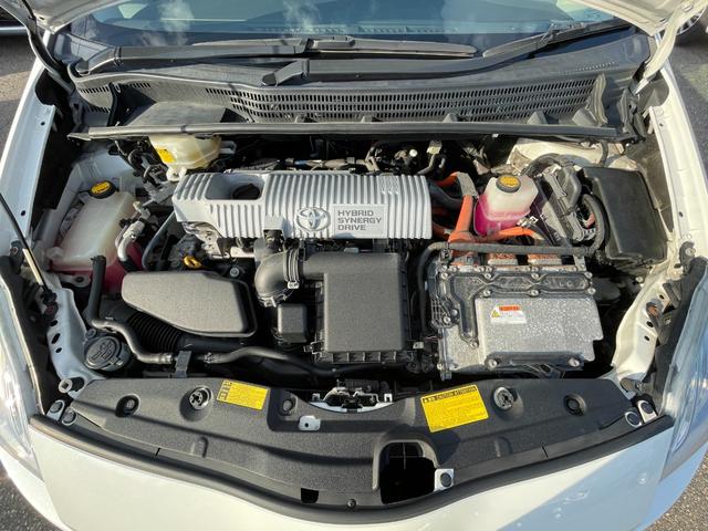 プリウス Ｓ　保証付　関東仕入　禁煙車　アルミホイール　ＣＤ　ＥＴＣ　スマートキー　バックカメラ　アイドリングストップ　サイドエアバッグ　フォグランプ　オートライト　ドアバイザー　盗難防止システム　取扱説明書（74枚目）