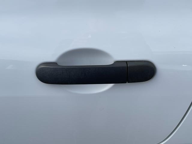 【支払総額推進店】お車をご覧い頂きまして、誠に有難う御座います。在庫車両になりますので、是非ご都合の宜しい時に、見に来て下さい。来店予約をされると、ご案内がスムーズです。