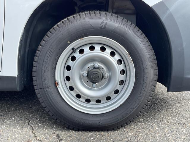 【支払総額推進店】お車をご覧い頂きまして、誠に有難う御座います。在庫車両になりますので、是非ご都合の宜しい時に、見に来て下さい。来店予約をされると、ご案内がスムーズです。