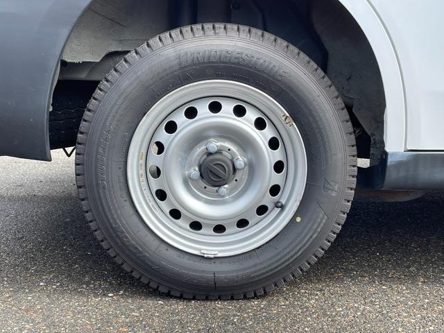 【支払総額推進店】お車をご覧い頂きまして、誠に有難う御座います。在庫車両になりますので、是非ご都合の宜しい時に、見に来て下さい。来店予約をされると、ご案内がスムーズです。