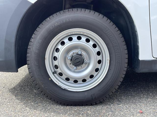 【支払総額推進店】お車をご覧い頂きまして、誠に有難う御座います。在庫車両になりますので、是非ご都合の宜しい時に、見に来て下さい。来店予約をされると、ご案内がスムーズです。