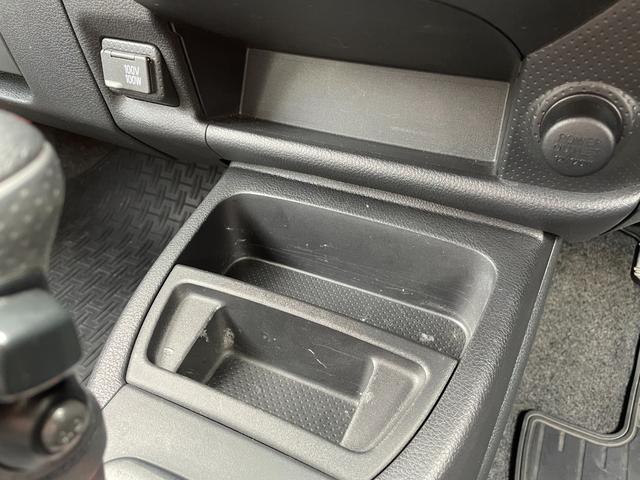 【支払総額推進店】お車をご覧い頂きまして、誠に有難う御座います。在庫車両になりますので、是非ご都合の宜しい時に、見に来て下さい。来店予約をされると、ご案内がスムーズです。