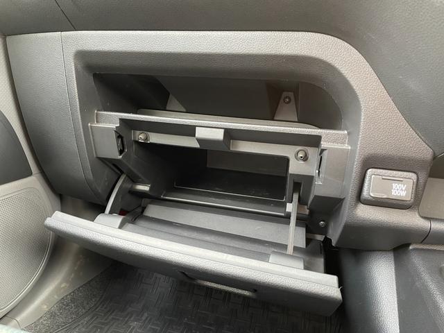 【支払総額推進店】お車をご覧い頂きまして、誠に有難う御座います。在庫車両になりますので、是非ご都合の宜しい時に、見に来て下さい。来店予約をされると、ご案内がスムーズです。