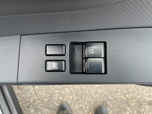 【支払総額推進店】お車をご覧い頂きまして、誠に有難う御座います。在庫車両になりますので、是非ご都合の宜しい時に、見に来て下さい。来店予約をされると、ご案内がスムーズです。