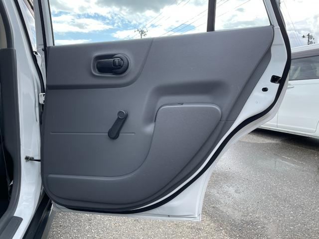 【支払総額推進店】お車をご覧い頂きまして、誠に有難う御座います。在庫車両になりますので、是非ご都合の宜しい時に、見に来て下さい。来店予約をされると、ご案内がスムーズです。