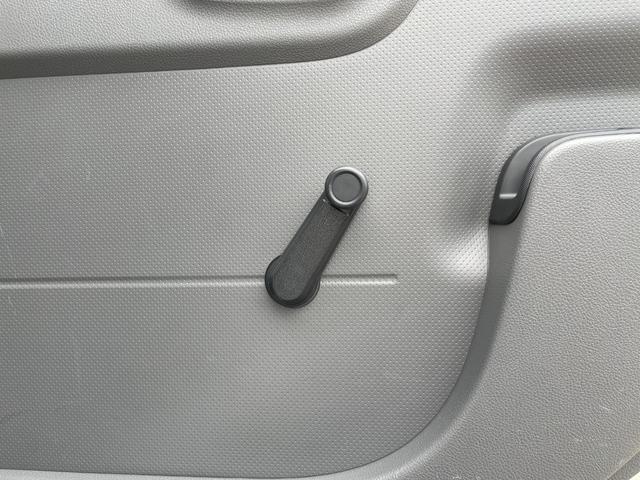 【支払総額推進店】お車をご覧い頂きまして、誠に有難う御座います。在庫車両になりますので、是非ご都合の宜しい時に、見に来て下さい。来店予約をされると、ご案内がスムーズです。