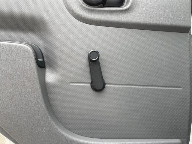 【支払総額推進店】お車をご覧い頂きまして、誠に有難う御座います。在庫車両になりますので、是非ご都合の宜しい時に、見に来て下さい。来店予約をされると、ご案内がスムーズです。