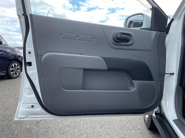 【支払総額推進店】お車をご覧い頂きまして、誠に有難う御座います。在庫車両になりますので、是非ご都合の宜しい時に、見に来て下さい。来店予約をされると、ご案内がスムーズです。