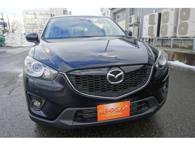 ＣＸ－５ 　バックカメラ　６ＡＴ　スマートキー　プッシュスタート　サイドエアバッグ　衝突安全ボディ　盗難防止システム　ＡＢＳ　車体カラーブラック　ディーゼル車（5枚目）