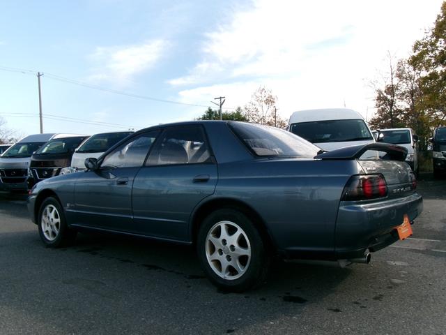 お気軽にお問合せ下さい！全国販売対応可能です！車両販売実績１５年以上の安心感♪提携整備工場もありますのでメンテナンスもお任せ下さい♪