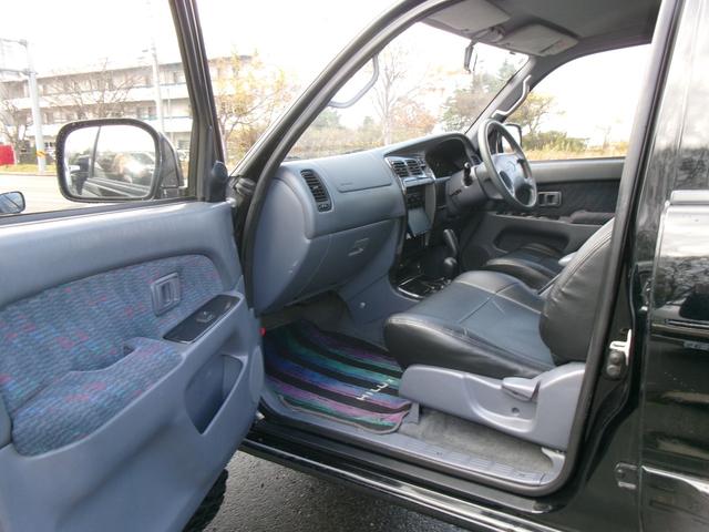 ハイラックスサーフ SSR-Xリミテッド ワイド 2インチリフトアップ 社外マフラー ナビバックカメラ TV 4WD 社外17インチアルミホイールマッドタイヤ キーレスX2(24枚目)