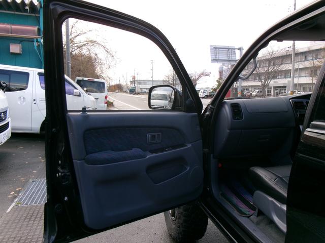 ハイラックスサーフ SSR-Xリミテッド ワイド 2インチリフトアップ 社外マフラー ナビバックカメラ TV 4WD 社外17インチアルミホイールマッドタイヤ キーレスX2(27枚目)