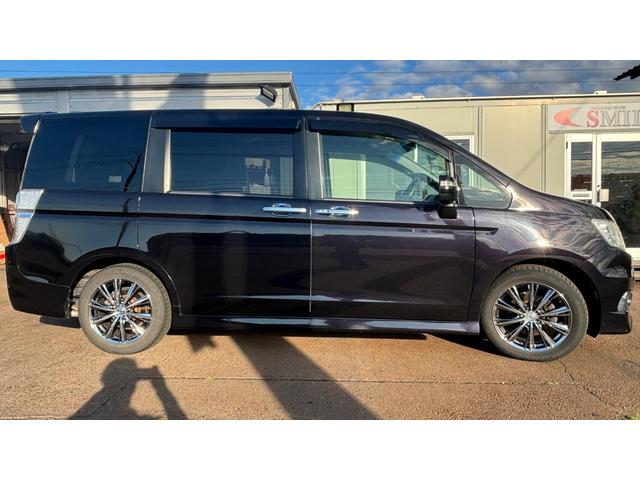 ステップワゴンスパーダ Ｚ　車検整備２年付き　ＢＴ　横滑防止　イモビ　スマキー　地デジＴＶ　フルフラットシート　バックモニタ－　キーフリー　ＰＷ　ＨＤＤナビエディション　ＥＴＣ付　ナビ・ＴＶ　ＤＶＤ再生　運転席助手席エアバック（4枚目）