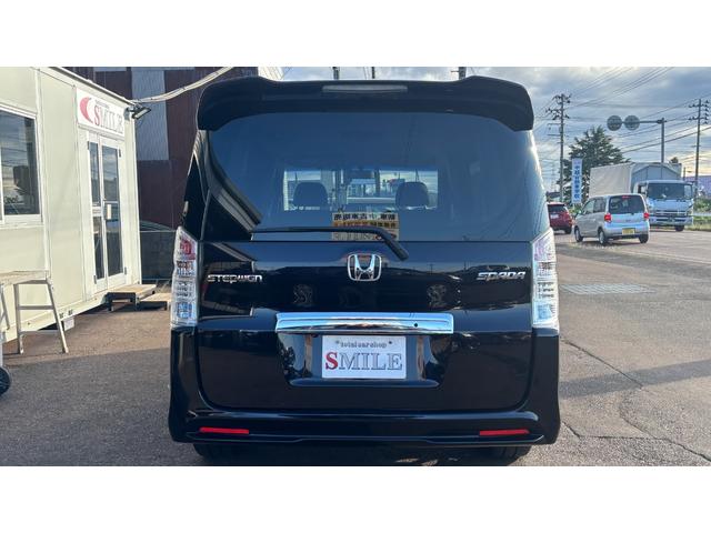 ステップワゴンスパーダ Ｚ　車検整備２年付き　ＢＴ　横滑防止　イモビ　スマキー　地デジＴＶ　フルフラットシート　バックモニタ－　キーフリー　ＰＷ　ＨＤＤナビエディション　ＥＴＣ付　ナビ・ＴＶ　ＤＶＤ再生　運転席助手席エアバック（6枚目）