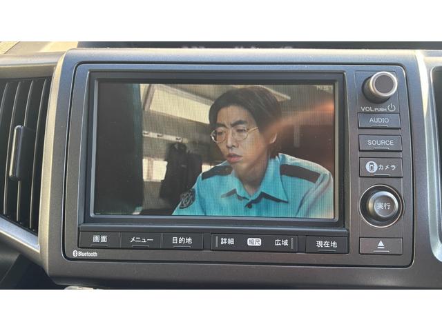 ステップワゴンスパーダ Ｚ　車検整備２年付き　ＢＴ　横滑防止　イモビ　スマキー　地デジＴＶ　フルフラットシート　バックモニタ－　キーフリー　ＰＷ　ＨＤＤナビエディション　ＥＴＣ付　ナビ・ＴＶ　ＤＶＤ再生　運転席助手席エアバック（11枚目）