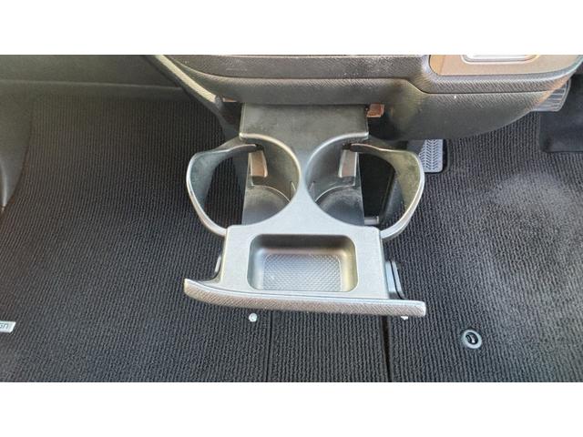 ステップワゴンスパーダ Ｚ　車検整備２年付き　ＢＴ　横滑防止　イモビ　スマキー　地デジＴＶ　フルフラットシート　バックモニタ－　キーフリー　ＰＷ　ＨＤＤナビエディション　ＥＴＣ付　ナビ・ＴＶ　ＤＶＤ再生　運転席助手席エアバック（17枚目）