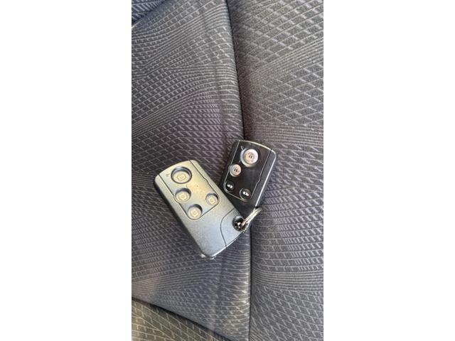 ステップワゴンスパーダ Ｚ　車検整備２年付き　ＢＴ　横滑防止　イモビ　スマキー　地デジＴＶ　フルフラットシート　バックモニタ－　キーフリー　ＰＷ　ＨＤＤナビエディション　ＥＴＣ付　ナビ・ＴＶ　ＤＶＤ再生　運転席助手席エアバック（52枚目）