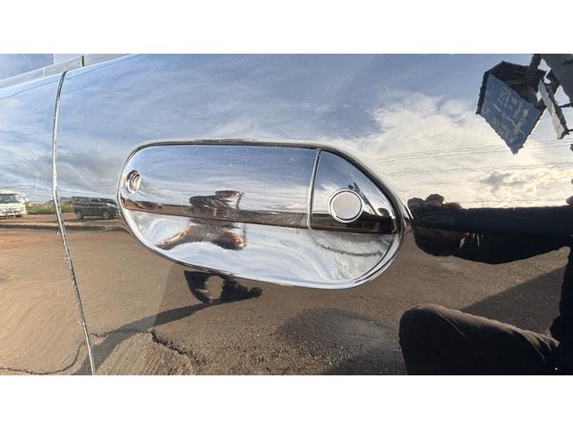 フィットシャトルハイブリッド ハイブリッド 検9年1月 キーレスキー エアコン ESC 運転席助手席エアバック パワーステアリング クルコン ABS イモビライザー 衝突安全ボディ 電動格納ミラー ETC SDナビ DVD視聴 ワンセグ(43枚目)