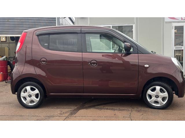 モコ Ｅ　ＦＯＵＲ　車検整備２年付き　フルフラットシート　　フルオートエアコン　寒冷地仕様車　エアバッグ　シ－トヒ－タ－　ＡＢＳ　フルタイム４ＷＤ　ＰＳ　ＰＷ　衝突安全ボディ　ベンチシート　インテリキー　盗難防止（4枚目）