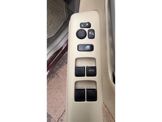 モコ Ｅ　ＦＯＵＲ　車検整備２年付き　フルフラットシート　　フルオートエアコン　寒冷地仕様車　エアバッグ　シ－トヒ－タ－　ＡＢＳ　フルタイム４ＷＤ　ＰＳ　ＰＷ　衝突安全ボディ　ベンチシート　インテリキー　盗難防止（9枚目）