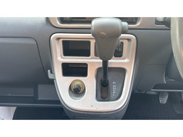 ハイゼットカーゴ DX 車検整備2年付き 切替4WD 両側スライド フロントパワーウィンドウ ダブルエアバック キーレスリモコン エアバック パワステ エアコン純正オーディオ(12枚目)