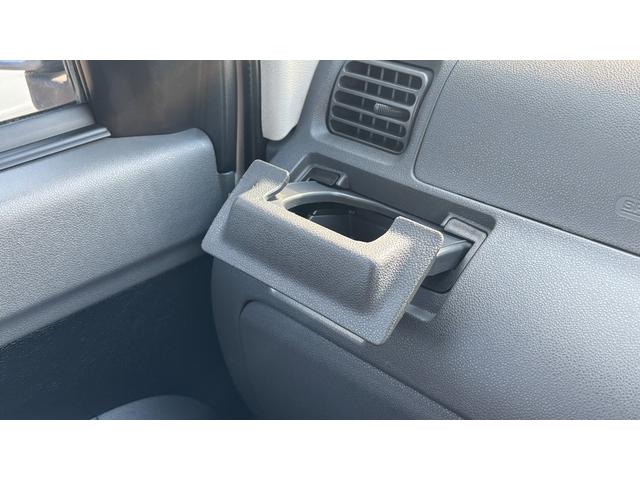 ハイゼットカーゴ DX 車検整備2年付き 切替4WD 両側スライド フロントパワーウィンドウ ダブルエアバック キーレスリモコン エアバック パワステ エアコン純正オーディオ(13枚目)