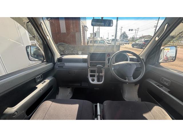 ハイゼットカーゴ DX 車検整備2年付き 切替4WD 両側スライド フロントパワーウィンドウ ダブルエアバック キーレスリモコン エアバック パワステ エアコン純正オーディオ(25枚目)