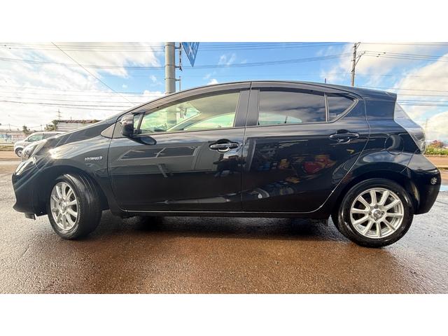 アクア Ｇ　車検整備２年付き　ｂｌｕｅｔｏｏｔｈ　デュアルエアバック　ナビＴＶ　Ｉ－ＳＴＯＰ　衝突安全ボディ　ＰＷ　地デジ　ＥＳＣ　ＡＴエアコン　ＡＢＳ　ＳＤナビゲーション　ＰＳ　アルミ　運転席エアバッグ（8枚目）