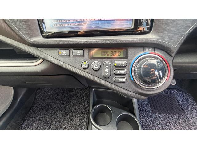 アクア Ｇ　車検整備２年付き　ｂｌｕｅｔｏｏｔｈ　デュアルエアバック　ナビＴＶ　Ｉ－ＳＴＯＰ　衝突安全ボディ　ＰＷ　地デジ　ＥＳＣ　ＡＴエアコン　ＡＢＳ　ＳＤナビゲーション　ＰＳ　アルミ　運転席エアバッグ（13枚目）