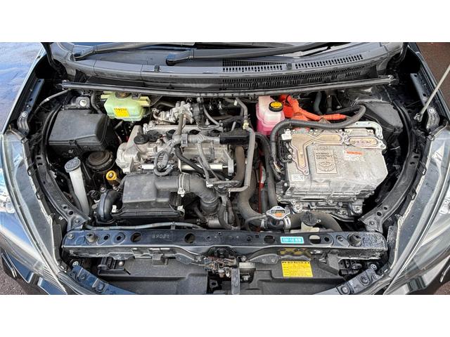 アクア Ｇ　車検整備２年付き　ｂｌｕｅｔｏｏｔｈ　デュアルエアバック　ナビＴＶ　Ｉ－ＳＴＯＰ　衝突安全ボディ　ＰＷ　地デジ　ＥＳＣ　ＡＴエアコン　ＡＢＳ　ＳＤナビゲーション　ＰＳ　アルミ　運転席エアバッグ（28枚目）