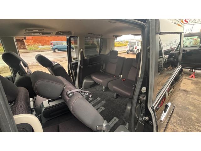 セレナ ハイウェイスター　Ｓ－ハイブリッド　車検整備２年付　ＡＳＴＯＰ　スマートキー　地デジテレビ　電格ミラー　Ｗエアコン　ＳＤ　衝突安全ボディ　寒冷地仕様　３列シート　フルフラットシート　オートクルーズ　セキュリティ　ウォークスルー　Ｂカメラ（26枚目）