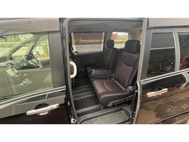 セレナ ハイウェイスター　Ｓ－ハイブリッド　車検整備２年付　ＡＳＴＯＰ　スマートキー　地デジテレビ　電格ミラー　Ｗエアコン　ＳＤ　衝突安全ボディ　寒冷地仕様　３列シート　フルフラットシート　オートクルーズ　セキュリティ　ウォークスルー　Ｂカメラ（27枚目）