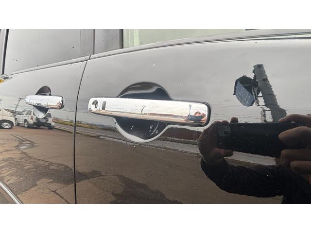 セレナ ハイウェイスター　Ｓ－ハイブリッド　車検整備２年付　ＡＳＴＯＰ　スマートキー　地デジテレビ　電格ミラー　Ｗエアコン　ＳＤ　衝突安全ボディ　寒冷地仕様　３列シート　フルフラットシート　オートクルーズ　セキュリティ　ウォークスルー　Ｂカメラ（42枚目）