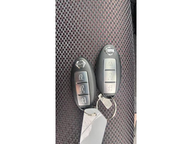 セレナ ハイウェイスター　Ｓ－ハイブリッド　車検整備２年付　ＡＳＴＯＰ　スマートキー　地デジテレビ　電格ミラー　Ｗエアコン　ＳＤ　衝突安全ボディ　寒冷地仕様　３列シート　フルフラットシート　オートクルーズ　セキュリティ　ウォークスルー　Ｂカメラ（46枚目）