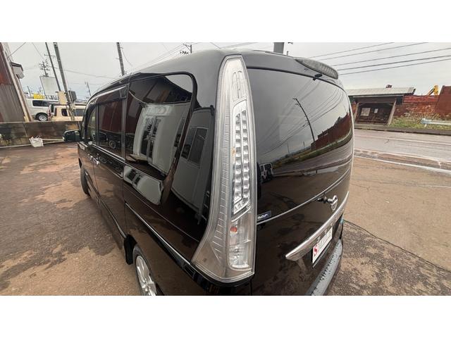 セレナ ハイウェイスター　Ｓ－ハイブリッド　車検整備２年付　ＡＳＴＯＰ　スマートキー　地デジテレビ　電格ミラー　Ｗエアコン　ＳＤ　衝突安全ボディ　寒冷地仕様　３列シート　フルフラットシート　オートクルーズ　セキュリティ　ウォークスルー　Ｂカメラ（48枚目）