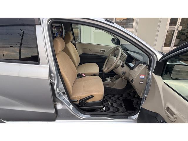 プレオ Ｆ　検８年６月　　５速マニュアル　パワーステアリング　４ＷＤ　キーレスエントリー　運転席エアバッグ　ＣＤ（23枚目）