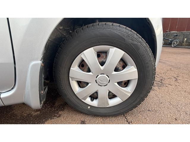 プレオ Ｆ　検８年６月　　５速マニュアル　パワーステアリング　４ＷＤ　キーレスエントリー　運転席エアバッグ　ＣＤ（41枚目）