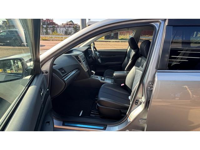 レガシィツーリングワゴン ２．５ＧＴ　Ｓパッケージ　車検整備２年付き　地デジＴＶ　Ｐシート　盗難防止装置　キーレス　スマートキー　ＡＷＤ　Ａエアコン　パワーウインドウ　ＨＤＤナビ　ナビＴＶ　ＥＴＣ　ターボ車　電動格納ミラー　衝突安全ボディ　ＤＶＤ再生（30枚目）