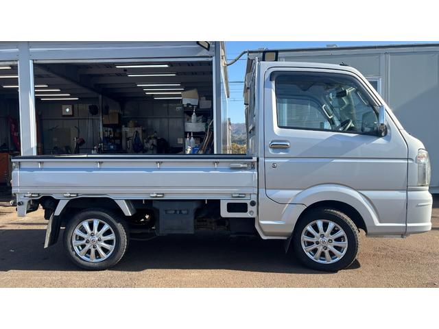 NT100クリッパートラック GX 検8年5月 切替4WD デフロック Lギア パワーウインド キーレスエントリー ナビテレビ AC パワーステアリング エアバッグ ABS 助手席エアバック(4枚目)