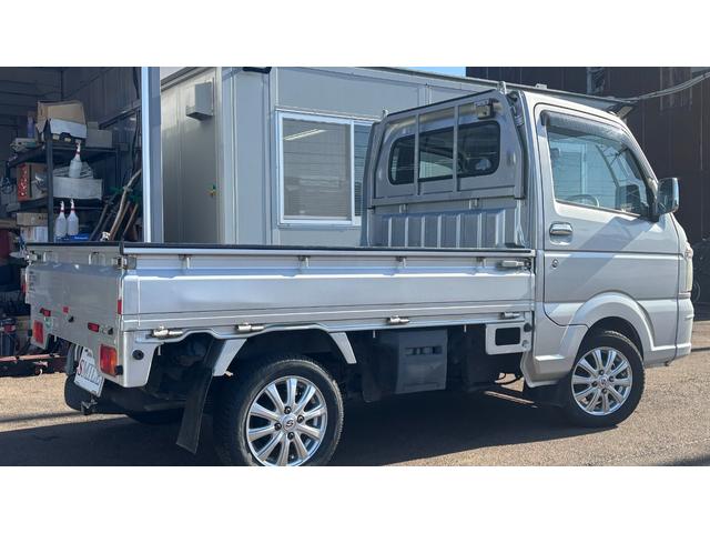 NT100クリッパートラック GX 検8年5月 切替4WD デフロック Lギア パワーウインド キーレスエントリー ナビテレビ AC パワーステアリング エアバッグ ABS 助手席エアバック(5枚目)