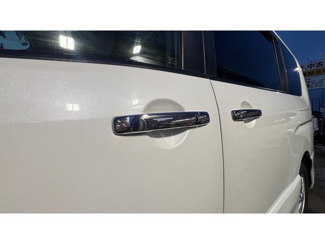 セレナ ハイウェイスター　検９年５月　ハイウェイスター（８名）　キーレスＥ　Ｗエアバック　両面パワースライドドア　アイドリングＳ　Ｂｌｕｅｔｏｏｔｈ電動格納ドアミラー　ＡＡＣ　ナビＴＶ　ＤＶＤ　ＡＢＳ　クルコン　ＳＤナビ（39枚目）