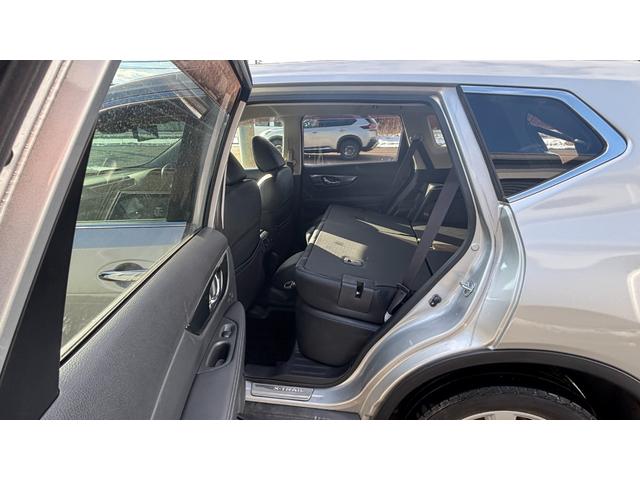 �����X�����l���̂��q�l�̓O�[�l�b�g�̗��X�\�񂩂�B�u�܂��͕����Ă݂����v�Ƃ������q�l�̓��[���ł̂��⍇���A�O�[�l�b�g�A�v������́u���b�Z�[�W�ŋC�y�ɑ��k�v�A�ʘb�������̐�p�_�C�������ł��⍇����������