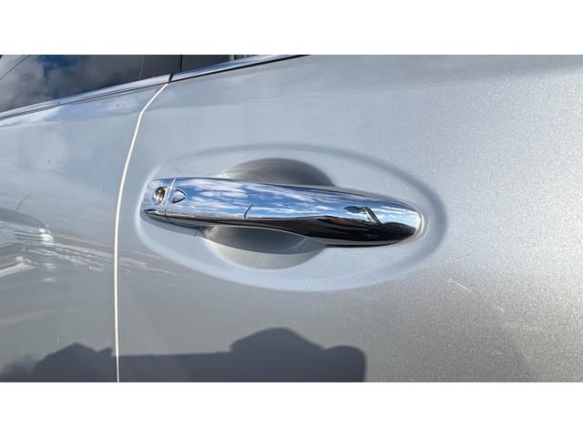 �����X�����l���̂��q�l�̓O�[�l�b�g�̗��X�\�񂩂�B�u�܂��͕����Ă݂����v�Ƃ������q�l�̓��[���ł̂��⍇���A�O�[�l�b�g�A�v������́u���b�Z�[�W�ŋC�y�ɑ��k�v�A�ʘb�������̐�p�_�C�������ł��⍇����������