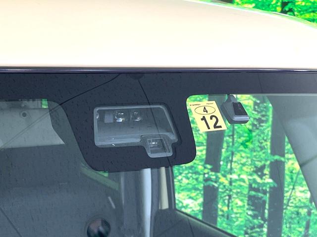ハイブリッドXG 4WD SDナビ 衝突被害軽減 バックカメラ Bluetooth接続 シートヒーター 両側スライド 車線逸脱警報 オートマチックハイビーム キーレス オートライト オートエアコン DVD再生(3枚目)