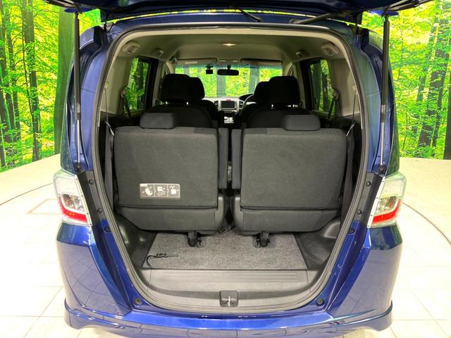 ジャストセレクション 電動スライドドア 禁煙車 純正ナビ バックカメラ ETC HIDヘッドライト スマーキー ドライブレコーダー 6人乗り 革巻きステアリング DVD再生 盗難防止システム プライバシーガラス(27枚目)