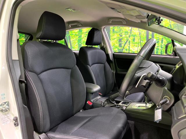 2.0iアイサイト 4WD 純正ナビ バックカメラ 衝突軽減ブレーキ 誤発進抑制機能 車線逸脱警報 HIDヘッド Bluetooth接続 フルセグ ETC パドルシフト 純正16インチアルミ フォグランプ ドラレコ(11枚目)